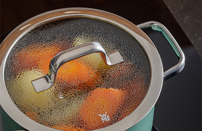 調理の様子が見えるガラス蓋